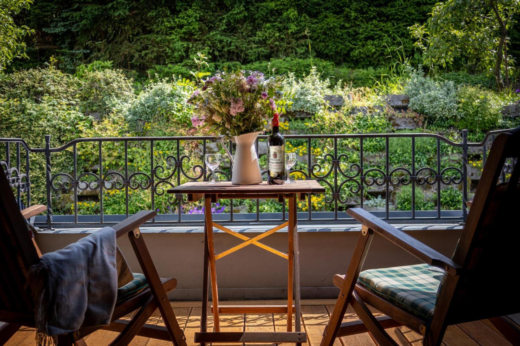 Villa Amalia, Centrum Banska Stiavnica, Parkovanie Pre 2 Auta, Velka Zahrada S Krbom, Cela Villa Amalia Pre 14 Osob Alebo Samostatne Nezavisle Prve Podlazie Villa Ama Pre 6 Osob Alebo Samostatne Nezavisle Podkrovie Villa Lia Pre 8 Osob,Pristup Cez Pi ภายนอก รูปภาพ